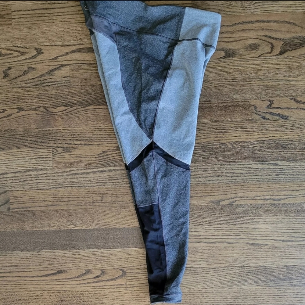 Calia by Carrie Underwood Crop Legging Gray/Black Mesh